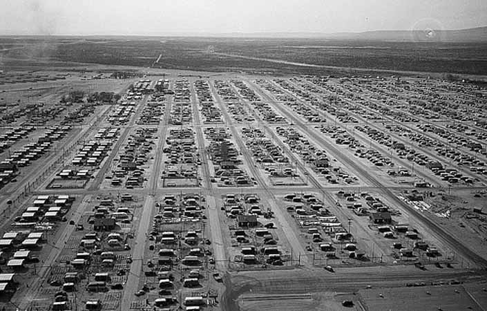 Government photo shows an aerial view of the Hanford trailer camp and the worker housing area for Project Hanford in the state of Washington